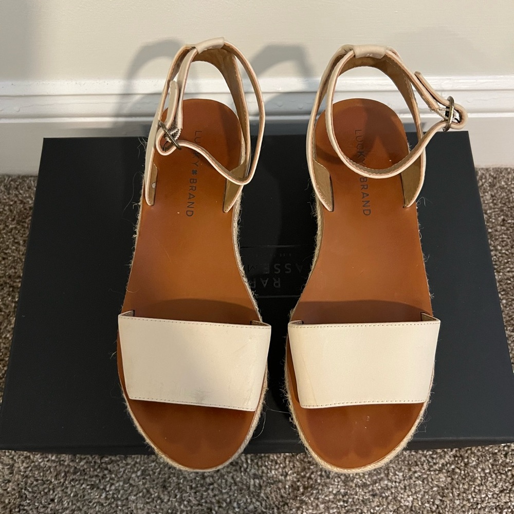 Lucky brand neutral wedges